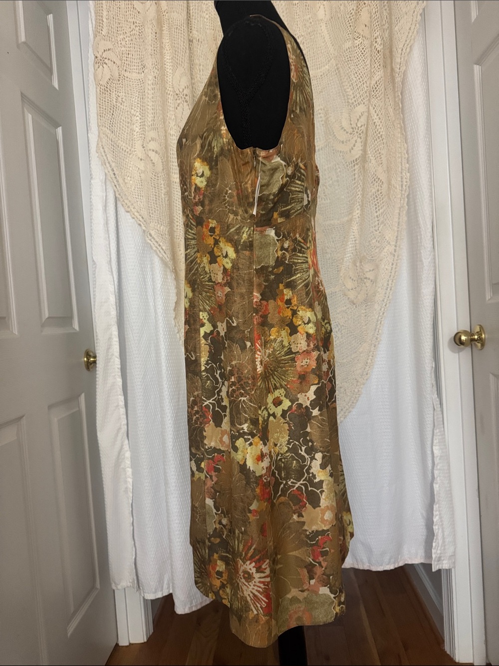 Sigrid Olsen Green 100% Silk Sheath Dress V-Neck Sleeveless NWT - Picture 6 of 10